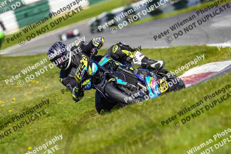 cadwell no limits trackday;cadwell park;cadwell park photographs;cadwell trackday photographs;enduro digital images;event digital images;eventdigitalimages;no limits trackdays;peter wileman photography;racing digital images;trackday digital images;trackday photos
